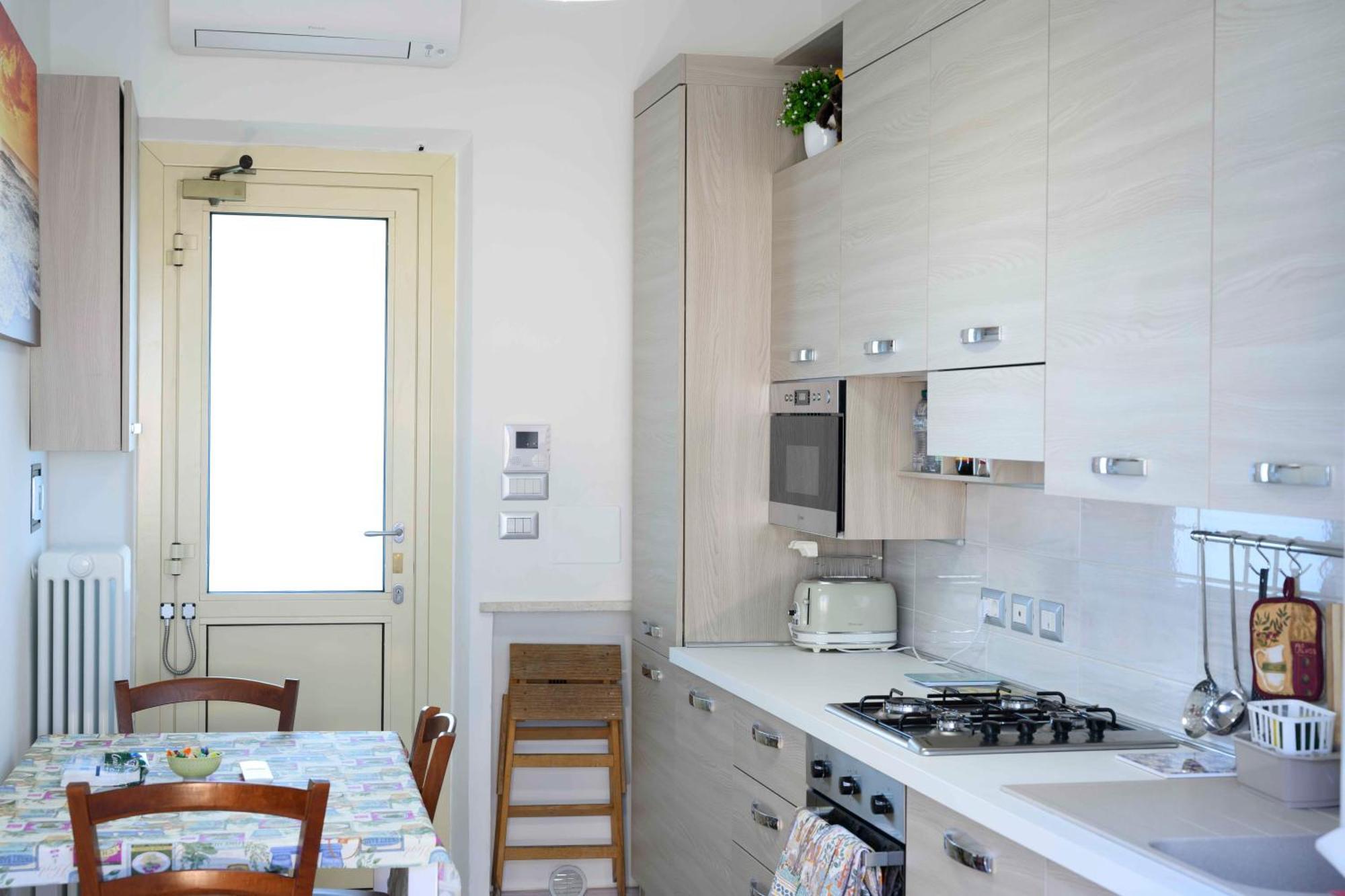 Intero Appartamento Con Giardino E Colazione Dario Parma Exterior foto