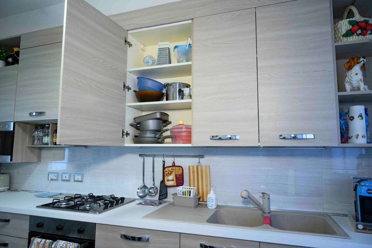 Intero Appartamento Con Giardino E Colazione Dario Parma Exterior foto