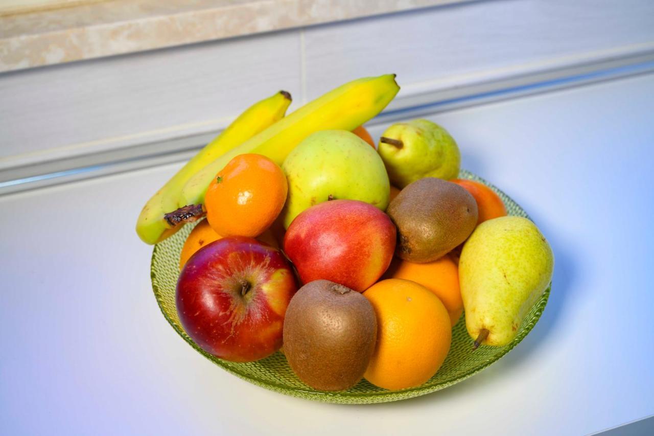 Intero Appartamento Con Giardino E Colazione Dario Parma Exterior foto